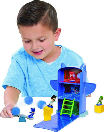 Pj Masks Quartier Generale + 4 Personaggi J Masks Playset Quartier Generale Apribile Con Mini Personaggi E Accessori Giochi e giocattoli/Personaggi giocattolo/Set da gioco con pupazzetti Cartoleria Deja Vu - Crotone, Commerciovirtuoso.it