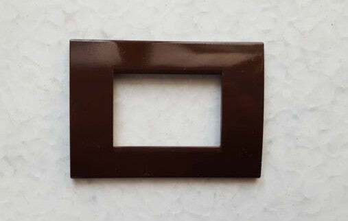 PLACCA MARRONE IN ABS PER SCATOLE RETTANGOLARI SERIE SOFT 3/4/6 POSTI