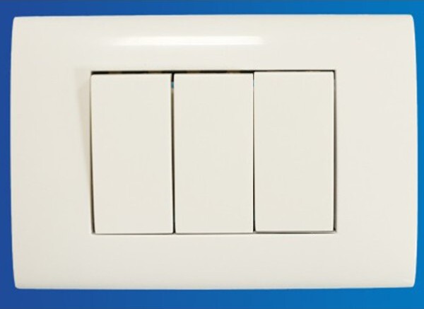 Placca-Placchetta-3-Posti-Completa-2-Interruttori-Presa-Bipasso-Incasso-503