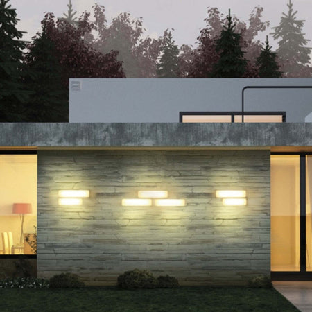 Plafoniera-esterno-Linea-Light-Group-MYWHITE-B-7810-17W-LED-IP65-polietilene-lampada-soffitto-parete
