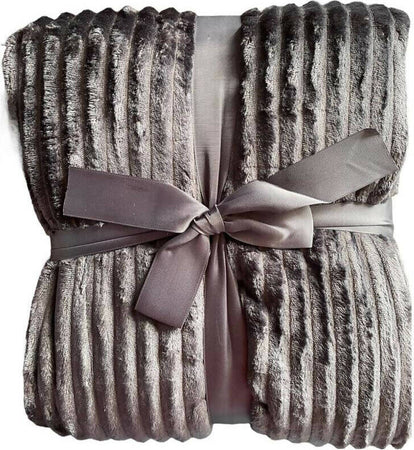 Plaid Coperta In Morbida Flannel Jaquard Renee Legrand Con Lavorazione A Costine Elegante E Caldissimo Casa e cucina/Tessili per la casa/Biancheria da letto/Coperte e trapunte/Plaid Puleo Casa - Palermo, Commerciovirtuoso.it