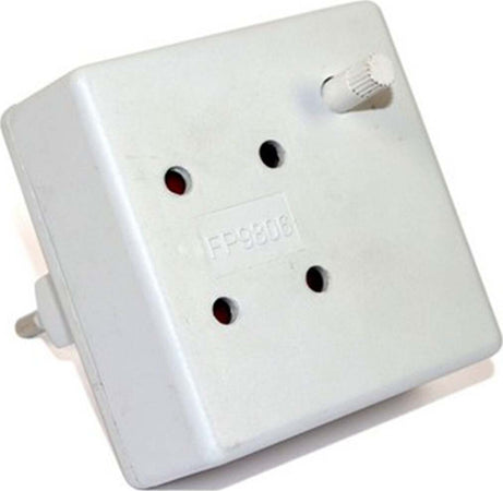 Presa ad intermittenza a 2 canali con controller elettrico massimo 2x500 w Illuminazione/Illuminazione per esterni/Accessori/Trasformatori a bassa intensità MagiediNatale.it - Altamura, Commerciovirtuoso.it