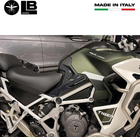Protezioni-laterali-3D-compatibili-con-Triumph-Tiger-1200-Rally-Explorer-2023