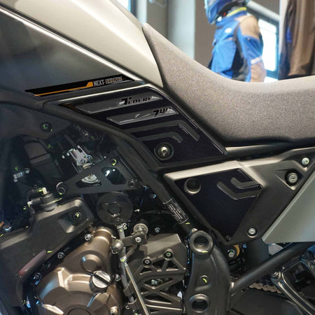 Protezioni-Laterali-serbatoio-Adesivi-3D-compatibili-con-Yamaha-Tenere-700-2023