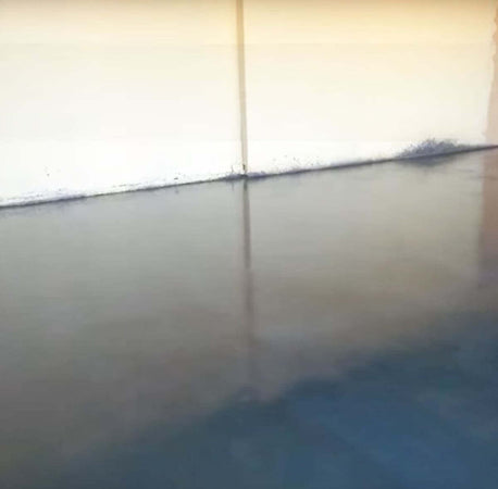 RESIL-19-lt-Resina-Impermeabilizzante-Consolidante-Antipolvere-per-Pavimenti-in-Cemento-e-Pietre