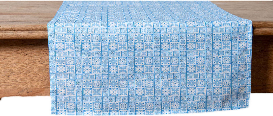 Runner Da Tavola In 100% Cotone Stampa Digitale Dai Colori Vivi Ed Intensi Lavabile In Lavatrice Made In Italy Maioliche Quadretti Blu Casa e cucina/Tessili per la casa/Tessili da cucina/Runner Novilunio - Sesto San Giovanni, Commerciovirtuoso.it