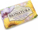 Saponetta Bio Natura con Estratto Biologico Miele e Fieno selvatico 250 gr Saponetta Bio Natura con Estratto Biologico Miele e Fieno selvatico 250 gr Tiziana non solo gioielli - Civitanova Marche, Commerciovirtuoso.it