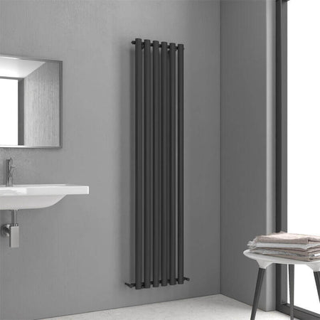 ScaldaSalviette Termoarredo Radiatore Nero Opaco Tubi Verticali Design Moderno 180x42cm finitura nero opaco Casa e cucina/Arredamento/Bagno/Set arredo bagno Shopbagno.it - Roma, Commerciovirtuoso.it