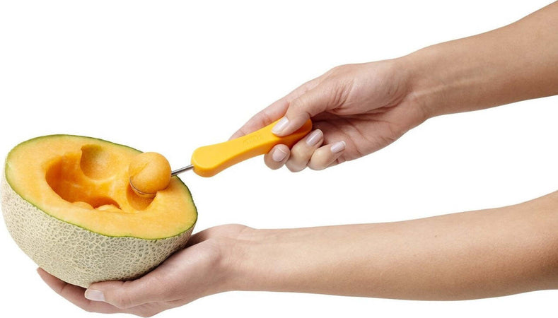 SCAVINO CUCCHIAIO MULTIFUNZIONE TAGLIO MELONE 3 IN 1 SPALLINATORE PER FRUTTA Casa e cucina/Utensili da cucina/Sbucciatori e tagliafrutta/Tagliafrutta Trade Shop italia - Napoli, Commerciovirtuoso.it