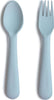 Set 2 Posate Mushie Powder Blue Prima infanzia/Allattamento e pappa/Stoviglie/Posate/Set di posate La Casa Del Bebè - Napoli, Commerciovirtuoso.it
