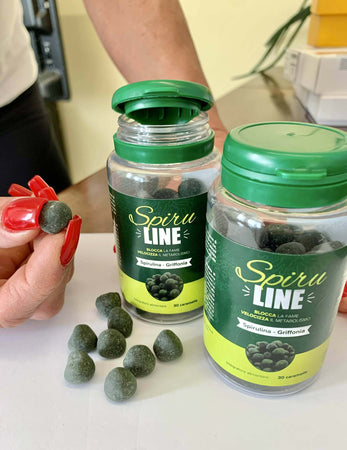 Spiruline Caramelle Gommose Dimagranti Integratore Alimentare Brucia Grassi A Base Di Spirulina Rodiola Tamarindo 60pz Salute e cura della persona/Alimentazione e nutrizione/Prodotti dimagranti e perdita di peso/Soppressori dell'appetito Beauty Fashion Store - Palermo, Commerciovirtuoso.it