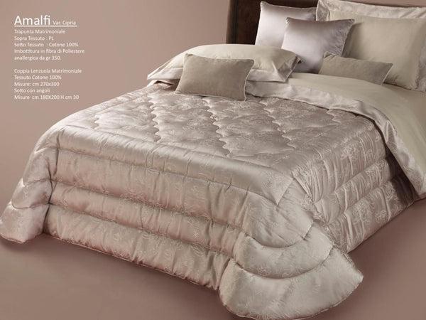 Trapunta matrimoniale art.Amalfi colore tortora Mon Amour imbottitura in fibra poliestere anallergica da gr.350 Sopra tessuto: PL sotto tessuto: cotone 100%
