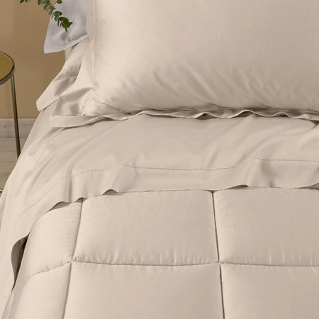 Trapunta matrimoniale invernale Caleffi art.Raso colore sabbia