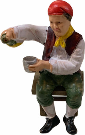 Statuetta per presepe natalizio uomo seduto con una fiasca e un bicchiere h10 cm Casa e cucina/Decorazioni per interni/Addobbi e decorazioni per ricorrenze/Decorazioni natalizie/Presepi/Statuine e fondali per il presepe MagiediNatale.it - Altamura, Commerciovirtuoso.it