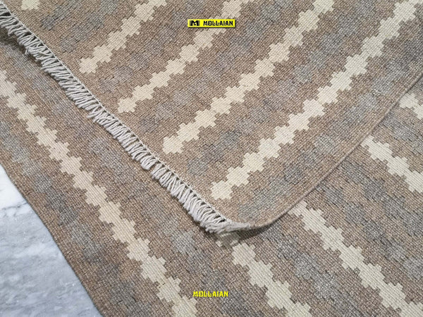 Tappeto Scendiletto Kilim Kashkai Tabiì 96x63cm Persiano Beige E Tortora Disegno Moderno, Double Face Lavorato A Mano Pezzo Unico Casa e cucina/Tessili per la casa/Tappeti e tappetini/Scendiletto Mollaian Tappeti - Lecce, Commerciovirtuoso.it