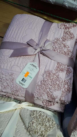 TRAPUNTA MATRIMONIALE ALTA QUALITà CON RICAMO AL BORDO COLORE FANTASIA CASUALE  Trade Shop italia - Napoli, Commerciovirtuoso.it