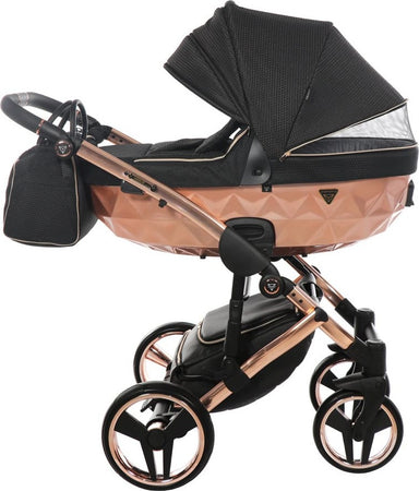 Trio Junama Diamond Mirror Satin Tessuto 3 in 1 Nero / Champagne Telaio Oro Rosa Prima infanzia/Passeggini carrozzine e accessori/Passeggini e carrozzine/Sistemi modulari La Casa Del Bebè - Napoli, Commerciovirtuoso.it