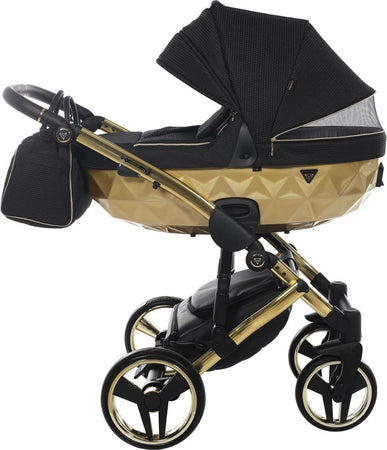 Trio Junama Diamond Mirror Satin Tessuto 3 in 1 Nero /Oro Giallo Telaio Oro Giallo Prima infanzia/Passeggini carrozzine e accessori/Passeggini e carrozzine/Sistemi modulari La Casa Del Bebè - Napoli, Commerciovirtuoso.it