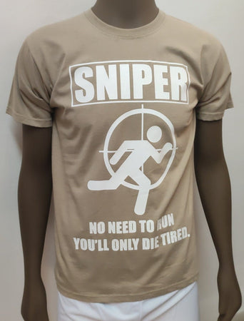 T-shirt Uomo Sniper Maglietta Girocollo Cecchino " No Need To Run" Maglia Mezze Maniche Stampata Sport e tempo libero/Fan Shop/Abbigliamento/T-Shirt Il Distintivo - Pesaro, Commerciovirtuoso.it