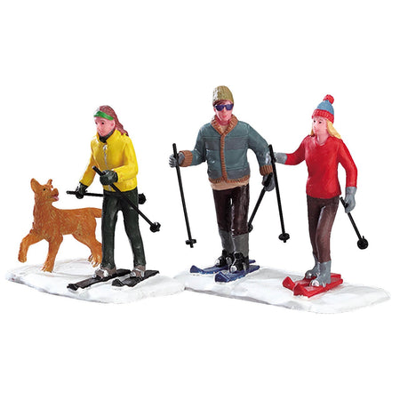 Statuette "Amici sciatori con cane" in poliresina per villaggio di Natale Casa e cucina/Decorazioni per interni/Addobbi e decorazioni per ricorrenze/Decorazioni natalizie/Oggettistica MagiediNatale.it - Altamura, Commerciovirtuoso.it
