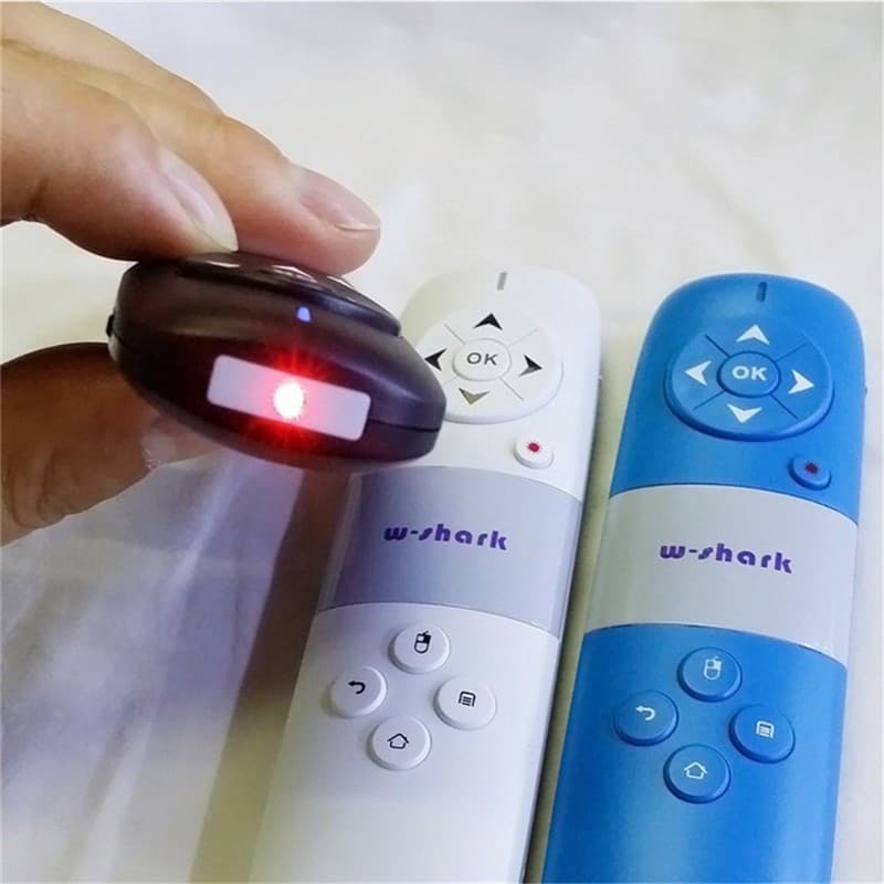 PUNTATORE LASER MOUSE TASTIERA QWERTY WIRELESS PER CONFERENZE PRESENTAZIONI - 10