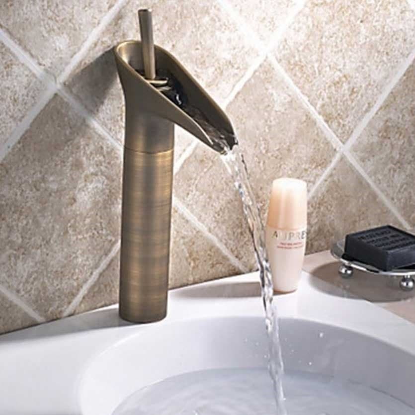 BAGNO LAVANDINO LAVABO MISCELATORE RUBINETTO OTTONE ANTICO CASCATA ALTO