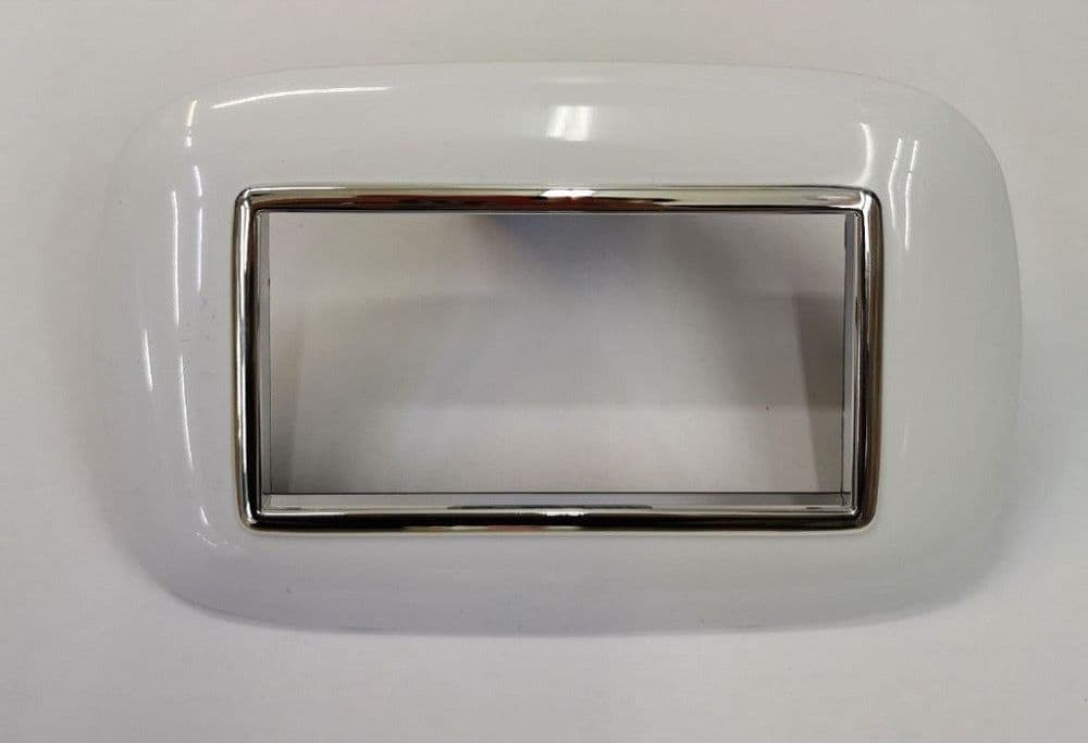 PLACCA OVAL 3 4 6 MODULI COLORE BIANCO COMPATIBILE CON BTICINO AXOLUTE - 3