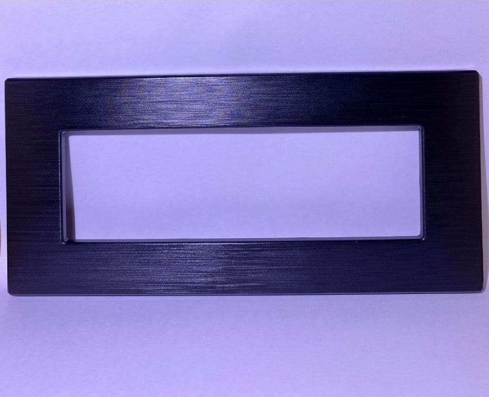 PLACCA DYNAMIC 3 4 6 M TECNOPOLIMERO SATINATO NERO COMPATIBILE BTICINO AXOLUTE - 2