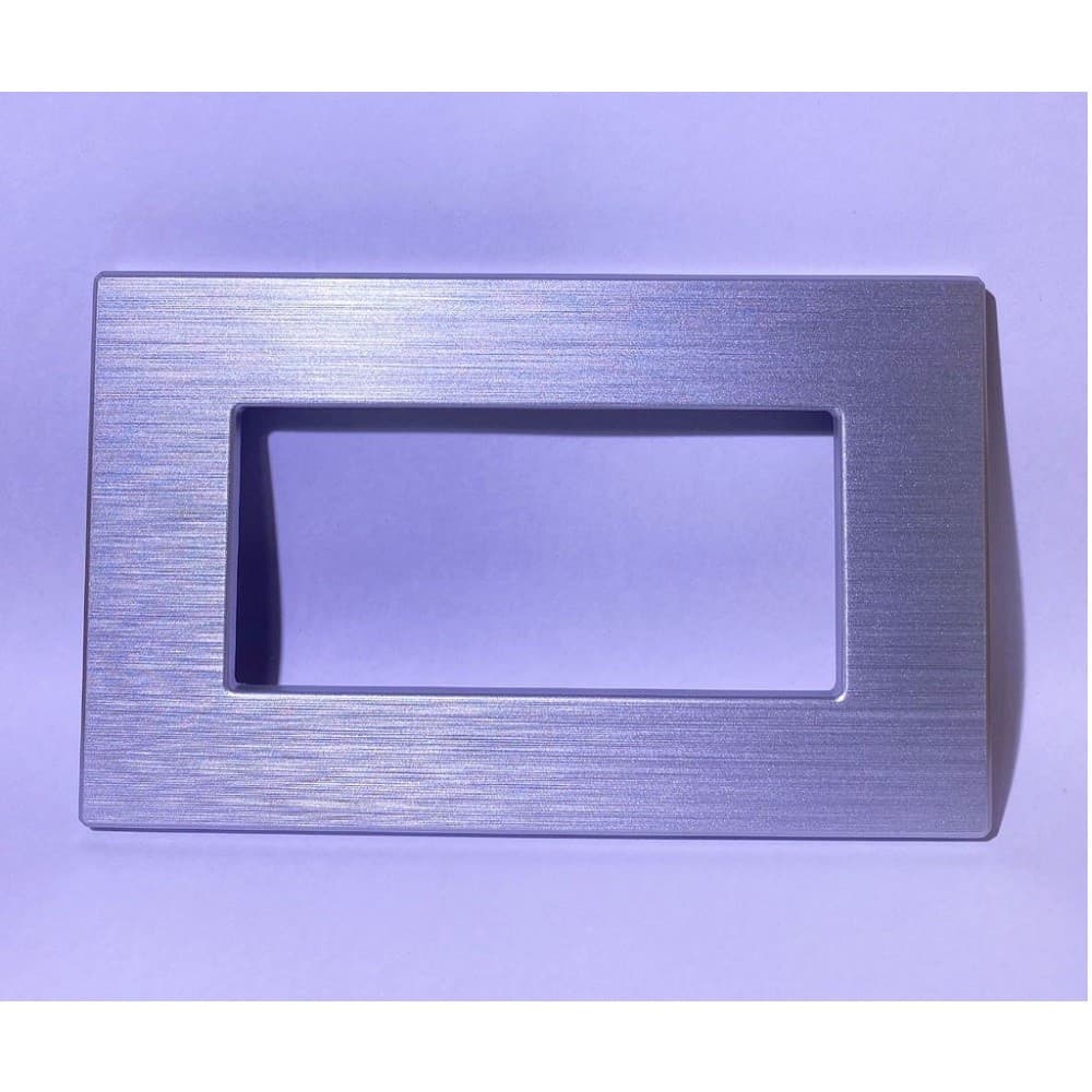 PLACCA DYNAMIC 3 4 6M TECNOPOLIMERO SATINATO ARGENTO COMPATIBILE BTICINO AXOLUTE - 5