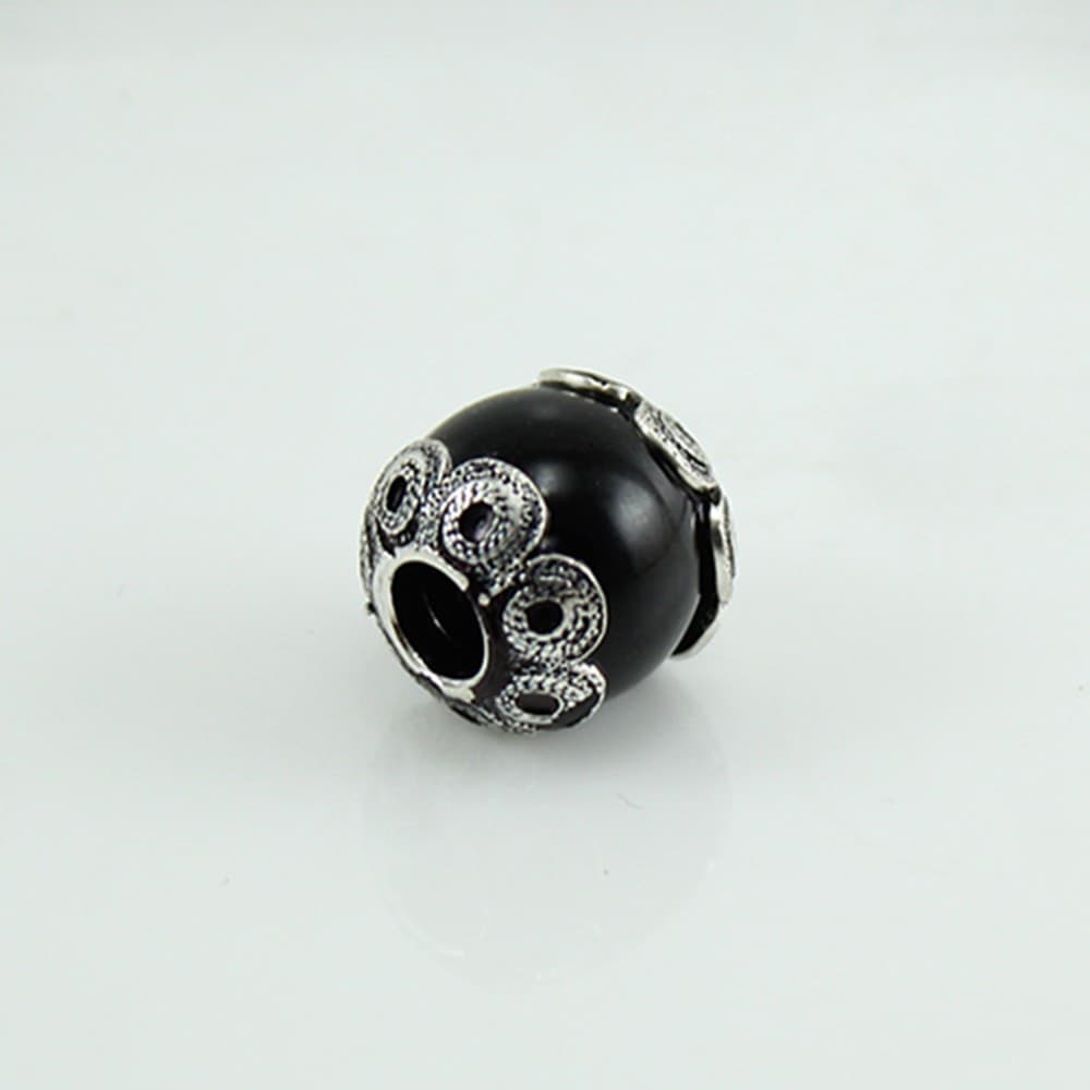 Charm in argento brunito su coccu Filu & Trama - 3