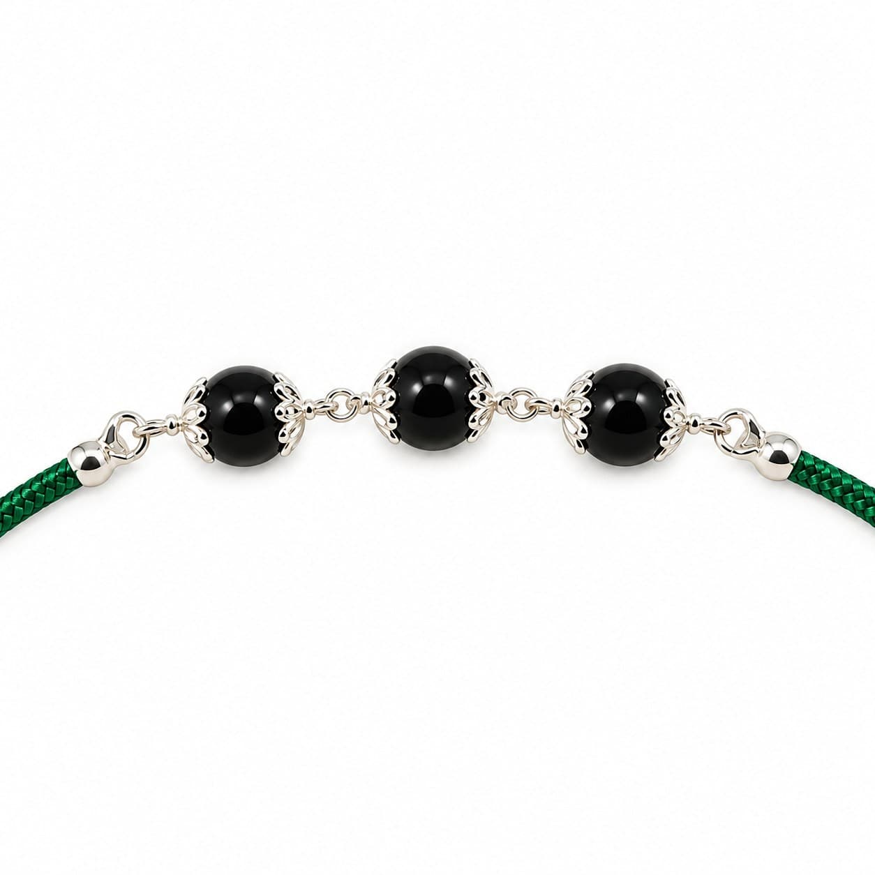 Su Coccu bracciale verde portafortuna artigianato sardo 3 sfere onice e argento 925 Gioiello Sardegna in Bracciali Gioielleria Saba - Dolianova, commercioVirtuoso.it