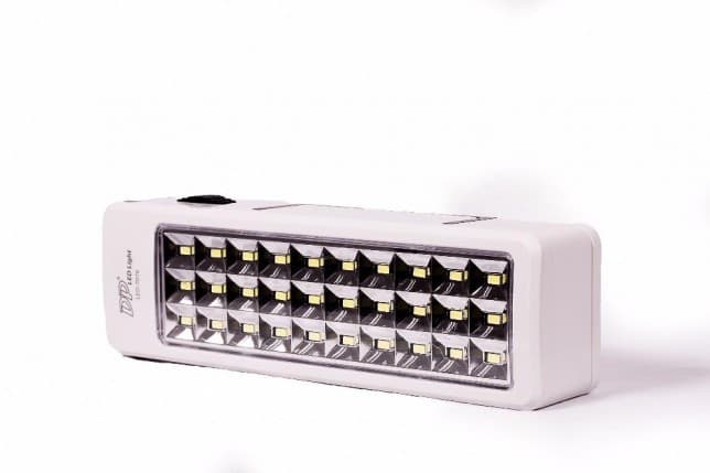 LAMPADA DI EMERGENZA 30 LED SMD + 6 RICARICABILE PER CASA AUTO CAMPER 1300 MAH - 5