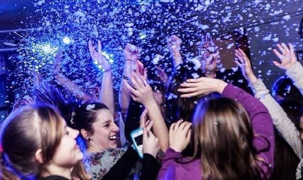 MACCHINA SPARA NEVE ARTIFICIALE FINTA PER SCHIUMA PARTY 1500W EFFETTO DISCOTECA - 13