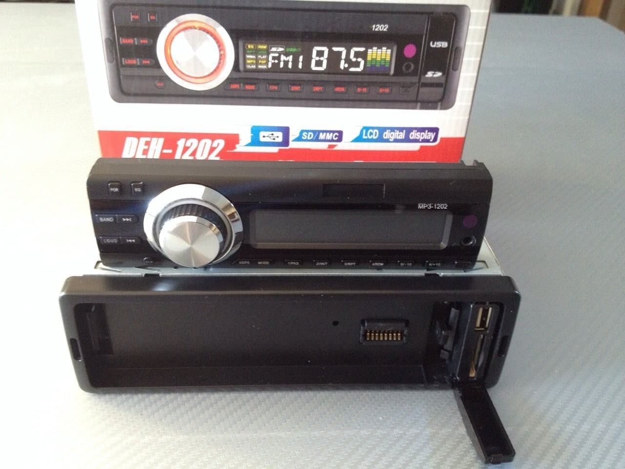 STEREO AUTO AUTORADIO AUX MP3 SLOT USB SD RADIO FM FRONTALINO ESTRAIBILE mod1202 - 2