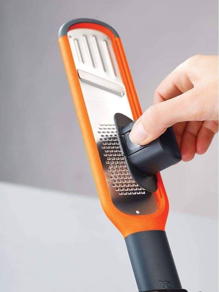 AFFETTATRICE MANUALE AFFETTA TAGLIA VERDURE GRATTUGIA JULIENNE REGOLABILE 2 IN 1 - 6