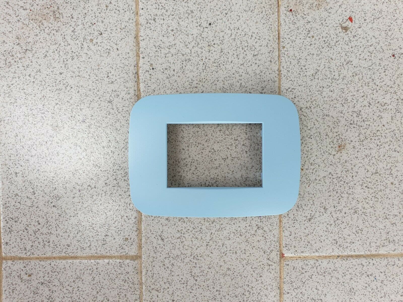 PLACCA PLACCHETTA PLACCHETTE COMPATIBILI PER SERIE AXOLUTE BTICINO COLORATE FORI - 47