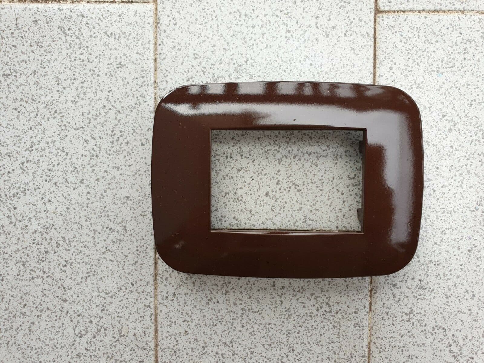 PLACCA PLACCHETTA PLACCHETTE COMPATIBILI PER SERIE AXOLUTE BTICINO COLORATE FORI - 51