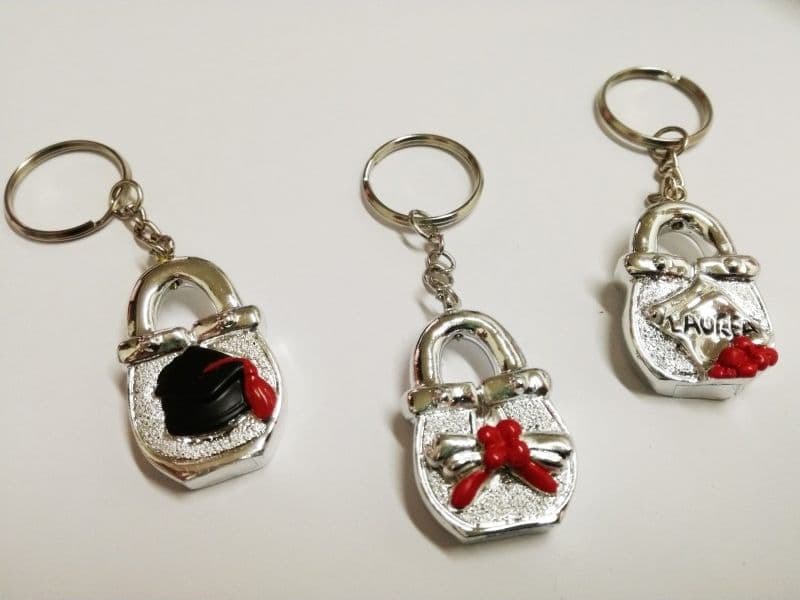 BOMBONIERE LUCCHETTO ARGENTO X LAUREA METALLO PORTAFORTUNA CONFETTI PORTACHIAVI - 2