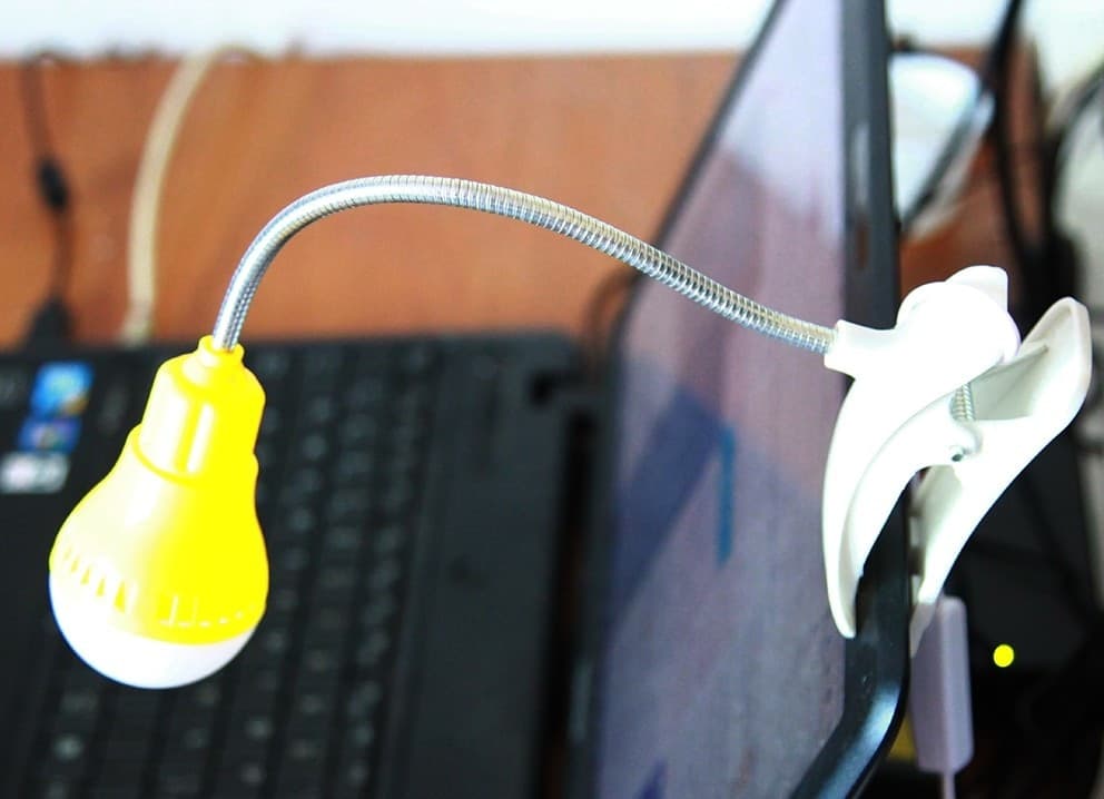 LAMPADA LUCE A LED CON CLIP PER PC NOTEBOOK LETTURA USB FLESSIBILE ORIENTABILE - 6