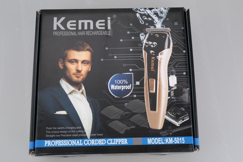 TAGLIA CAPELLI RASOIO REGOLA BARBA ELETTRICO RICARICARICABILE IMPERMEABILE - 4