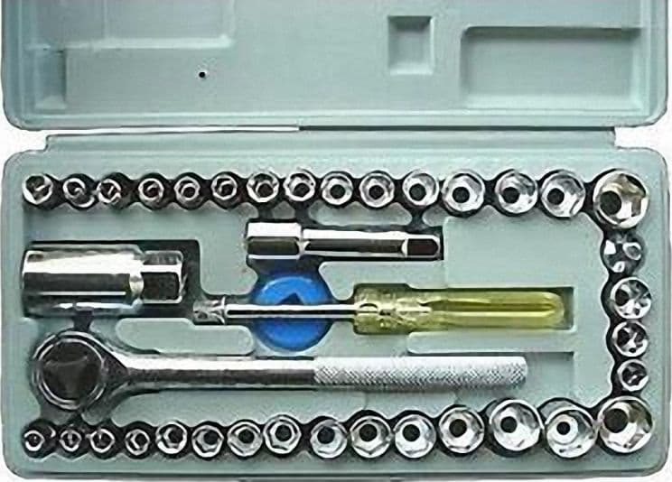 KIT SET CHIAVI A BUSSOLA CON CRICCHETTO 40 PEZZI GIRAVITE VALIGETTA IN PLASTICA - 2