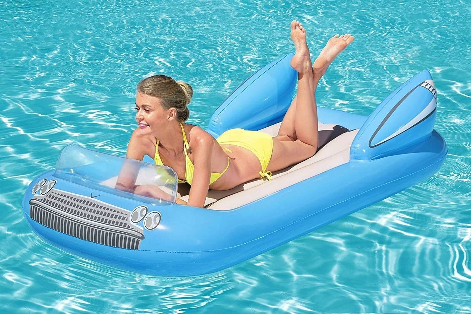 MATERASSINO GONFIABILE CONVERTIBILE A FORMA DI AUTO MARE PISCINA 190 X 128 CM - 11