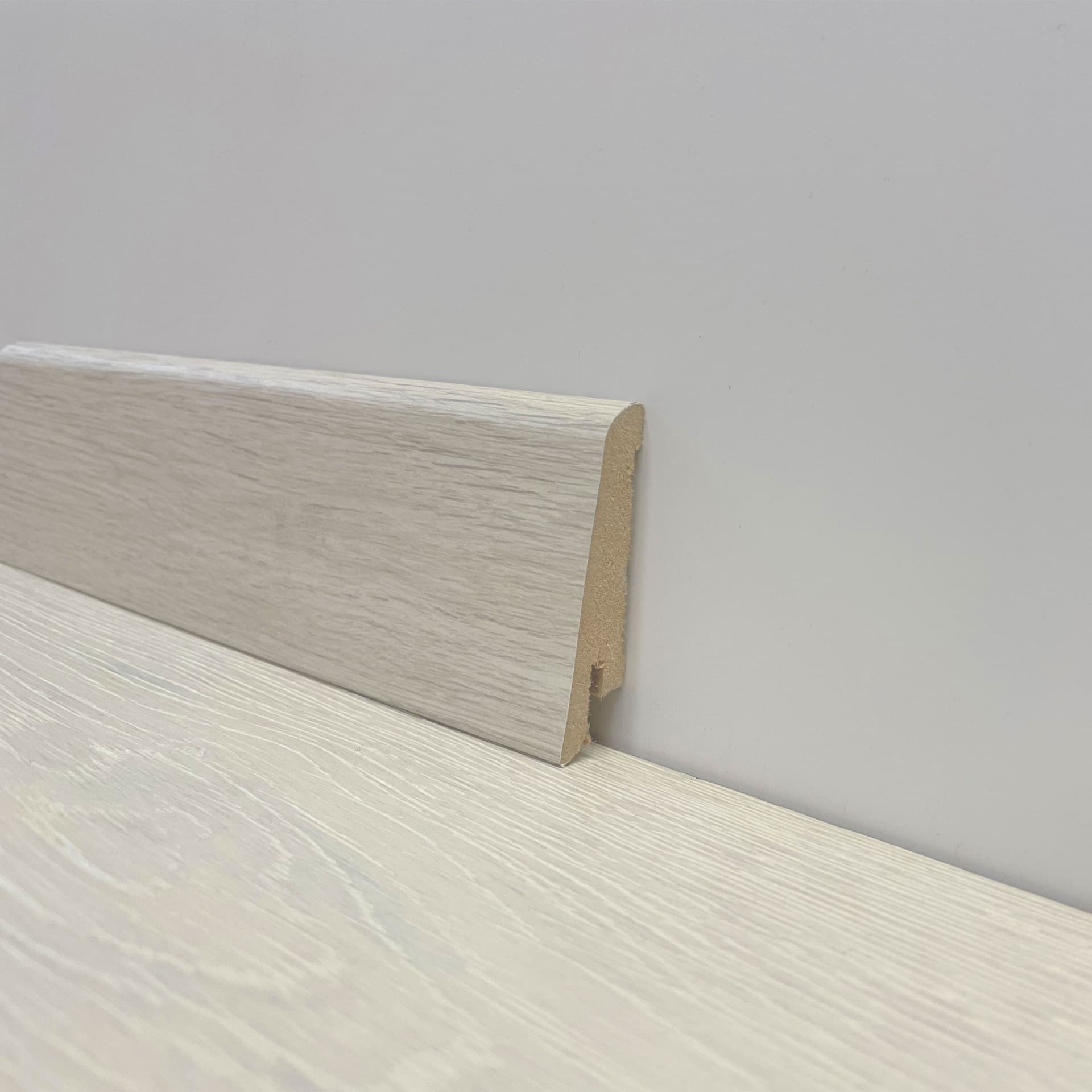€1,69 - BATTISCOPA ZOCCOLINO in FIBRA DI LEGNO 60x15 Vari decori, Parquet, Laminati, SPC, LVT Eternal Parquet