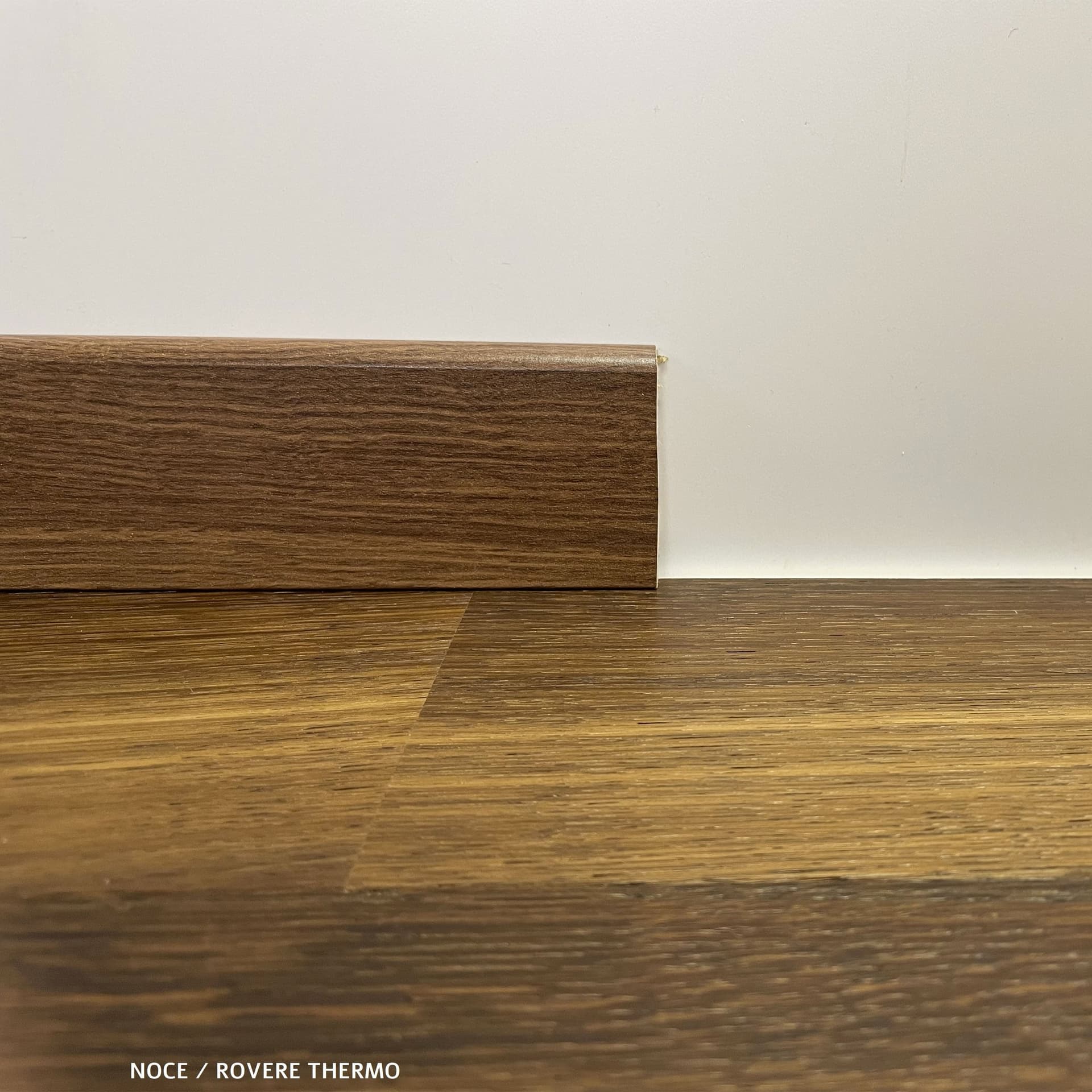 €1,69 - BATTISCOPA ZOCCOLINO in FIBRA DI LEGNO 60x15 Vari decori, Parquet, Laminati, SPC, LVT (prezzo al metro) - 31