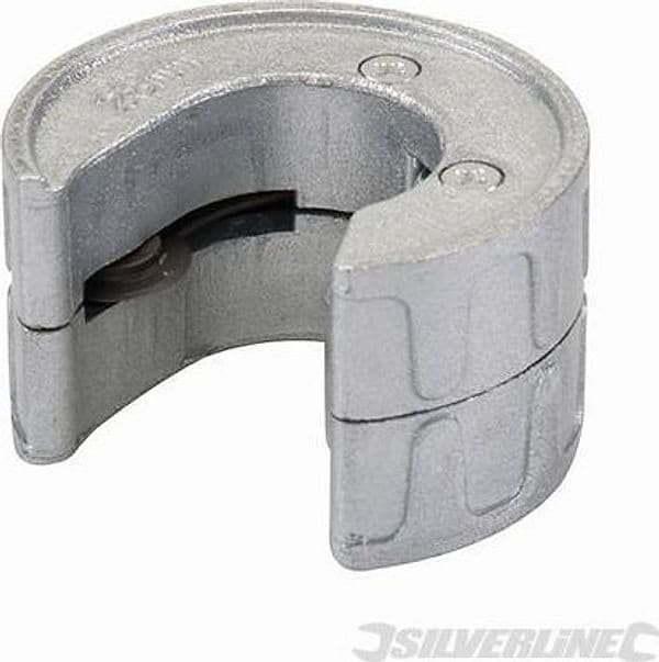 Tagliatubi Silverline in zinco per tubi di rame 28 mm lama in acciaio Prezzo in Tagliatubi Eternal Brico - Ariano Irpino, commercioVirtuoso.it