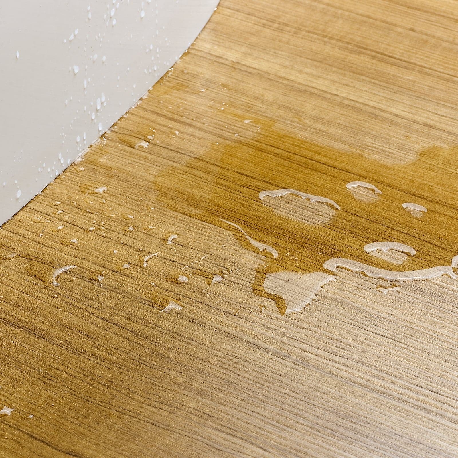 Pavimento laminato ad incastro con tappetino "Vinyl Superior" pannelli di rivestimento a secco effetto legno Fai da te/Prodotti per la costruzione/Materiali da costruzione/Pavimenti/Materiali per pavimenti/Pavimenti di PVC Decor Space - Altamura, Commerciovirtuoso.it