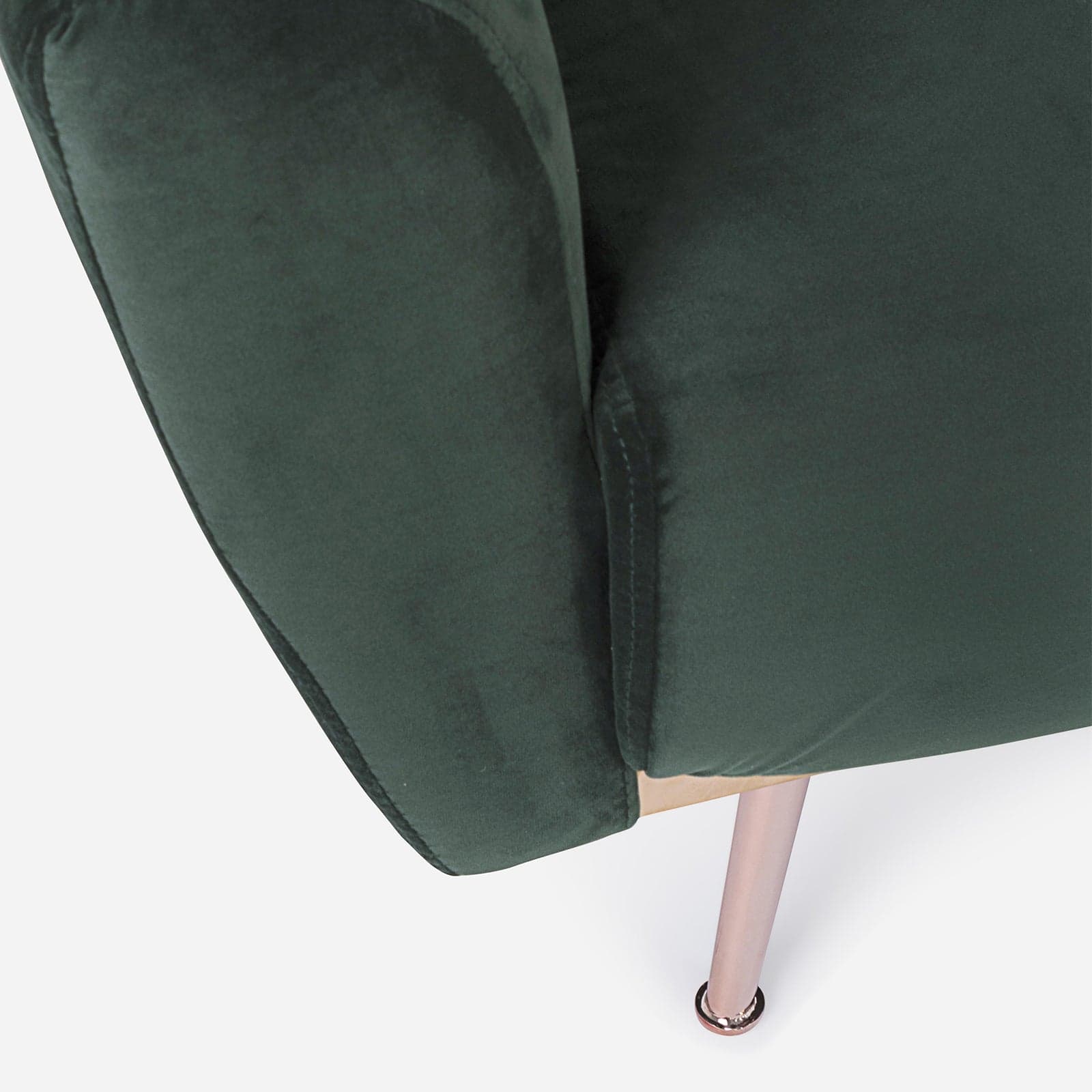 Divano letto in velluto verde 3 posti "Johnny " con piedi e struttura ottone 210 cm in Divani Decor Space - Altamura, commercioVirtuoso.it