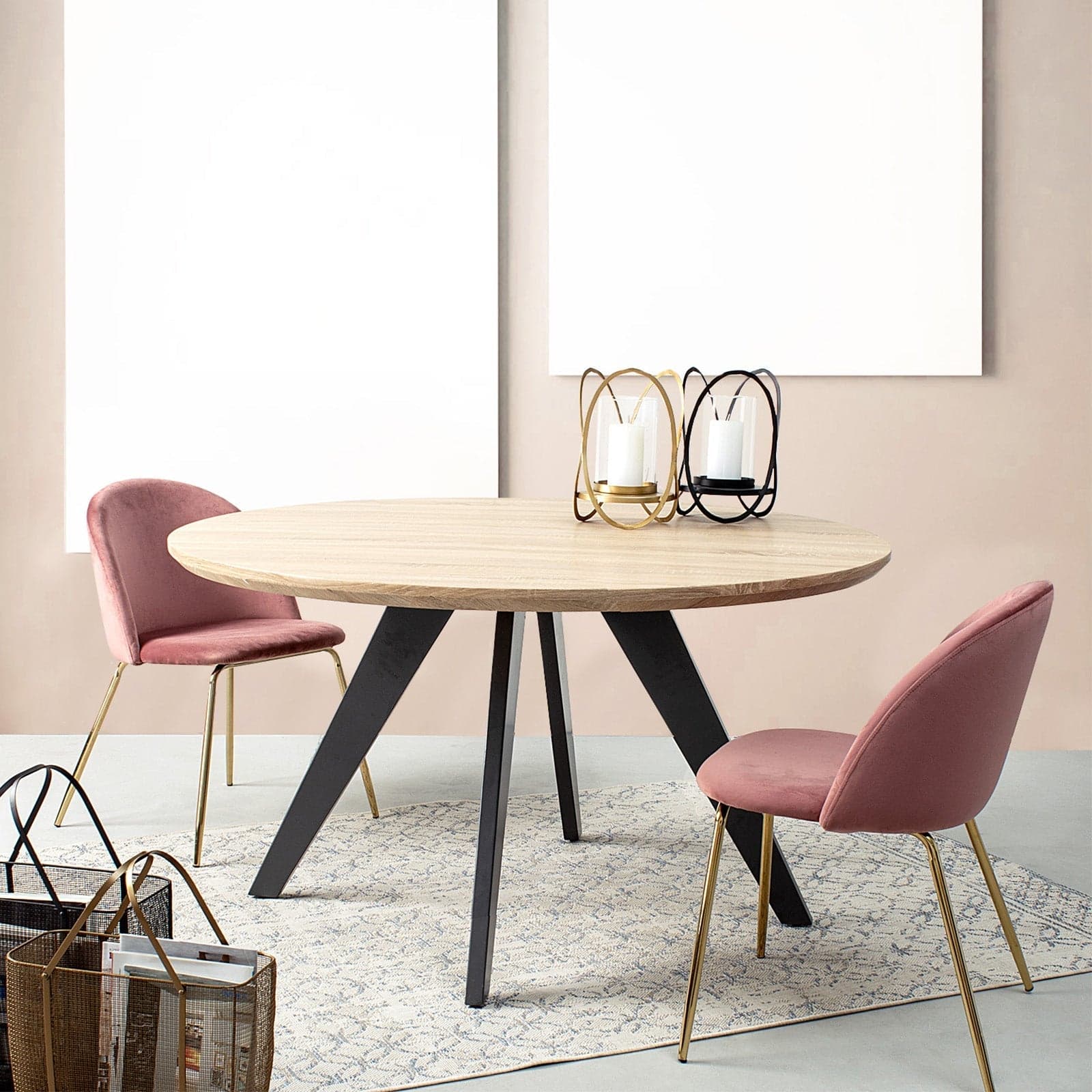 Tavolo tondo da pranzo moderno "Henry" in legno Ø 135 cm gambe in acciaio nero in Tavoli da sala da pranzo Decor Space - Altamura, commercioVirtuoso.it