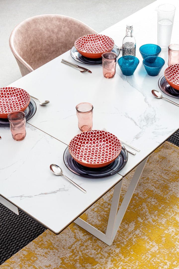 Tavolo Quasar allungabile rettangolare con piano in ceramica con supporto in vetro temperato da 160-240 x 90 cm in Tavoli da sala da pranzo Decor Space - Altamura, commercioVirtuoso.it