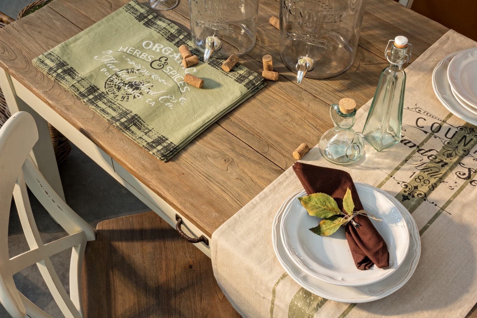 Tavolo rettangolare "Siena" con cassetti, struttura in legno Wadang, piano in teak in Tavoli da sala da pranzo Decor Space - Altamura, commercioVirtuoso.it
